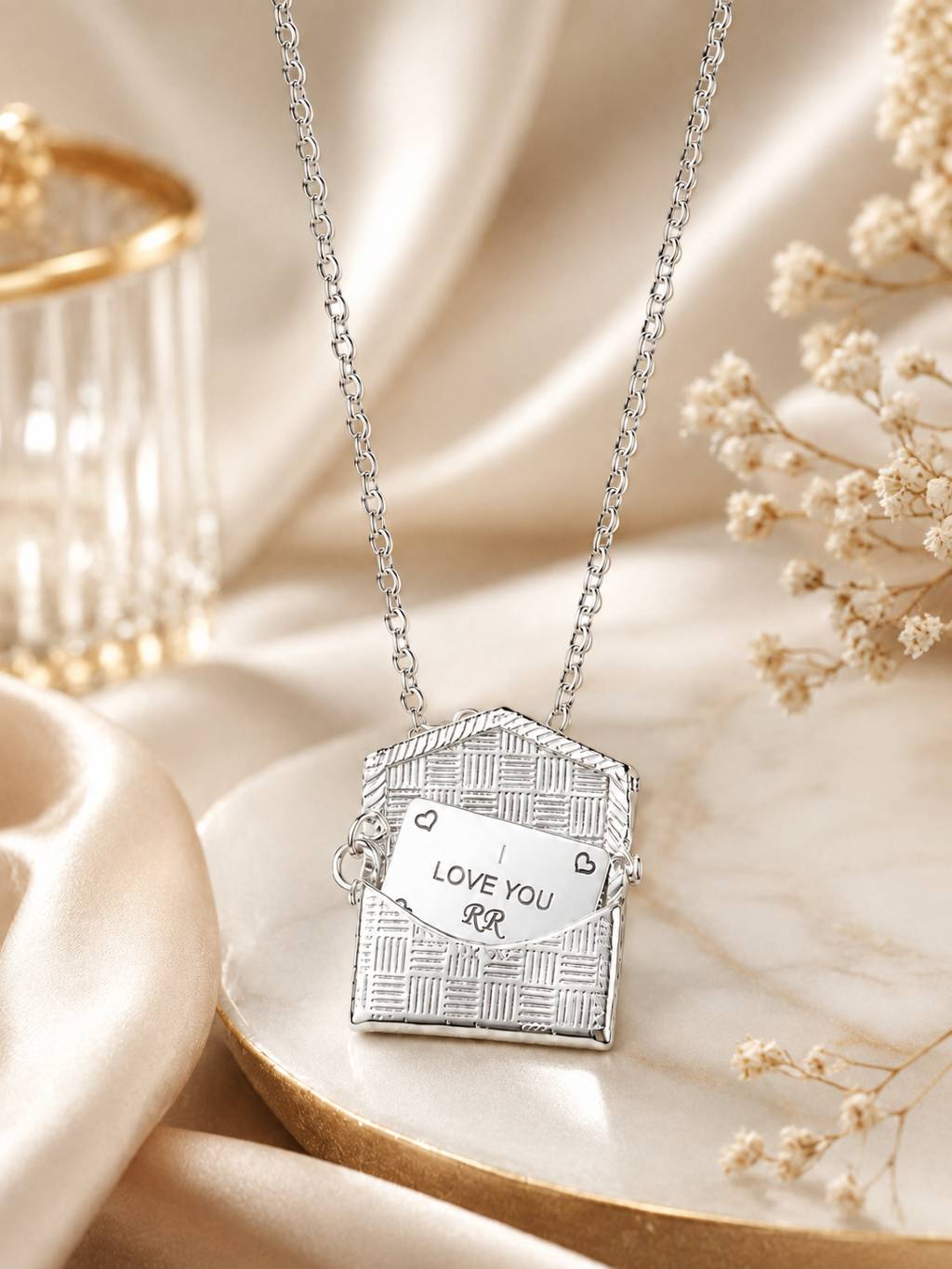 Love Letter Pendant | Customizable letter |